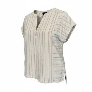NWOT- Jones & Co Women’s Short Sleeve V Neck Cream Top Shirt Side Slit - Size SM